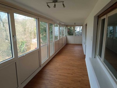 Gemütliche Souterrain Wohnung mit Wintergarten
