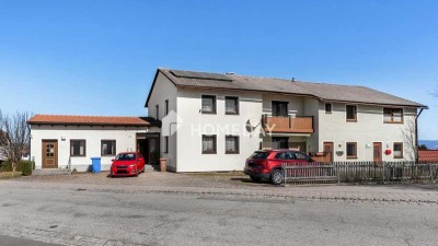 Viel Platz zum Wohnen und Arbeiten – EFH mit Anbau, Loggia und 3 Stellplätzen in Schöfweg