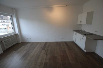 Appartement mit EBK in direkter Stadtmitte! Ab sofort