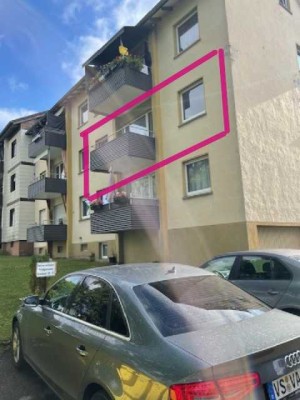 neu sanierte 3 Zimmer Wohnung mit Balkon ab sofort zu vermieten