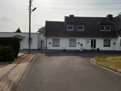 2 Wohnungen für Großfamilie + behindertengerechten Bungalow