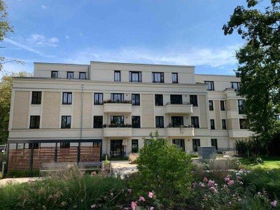 Wundervolle 2 -Zimmer Wohnung in Bestlage- Terrasse und EBK