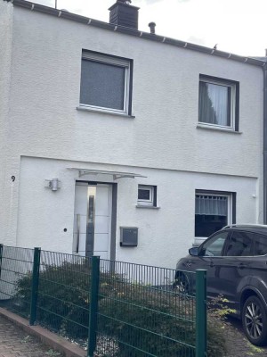 Gepflegtes Reihenmittelhaus mit 4 Zimmern in Niederkassel