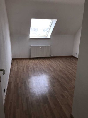 Helle 3-Zimmer-Wohnung mit Dachterrasse und Wintergarten in der Nähe des Agaplesion Krankenhauses