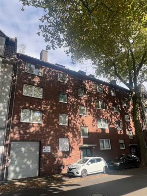 *Schöne optimal gelegene 3-Zimmer-Wohnung mit Balkon*