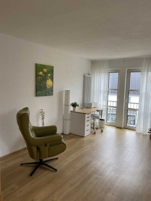 Gepflegte 1-Zimmer-DG-Wohnung mit Einbauküche ab November in Dornstadt