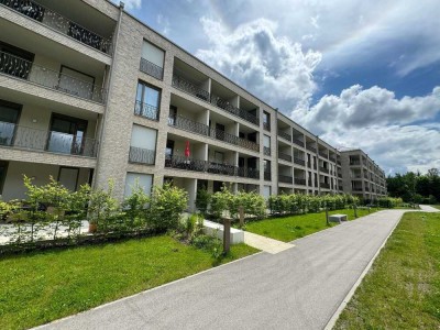 Großzügig geschnittene 2-Zimmer-Wohnung mit großer Loggia, Nr. 96