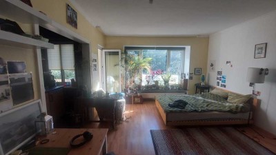 1-Zimmer-Wohnung mit Balkon im 1. OG in Kassel Vorderer Westen