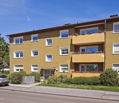 Renovierte 3 Zimmer Erdgeschosswohnung mit Balkon wartet auf kleine Familie - Anmietung mit WBS