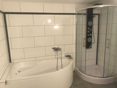 Modernisierte Wohnung mit einem Zimmer und Einbauküche in Viersen (Kreis)