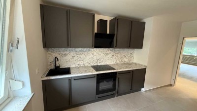 Familienfreundliche 3-Zimmer-Wohnung mit Balkon, neuer Küche & begehbarer Dusche in Dachau