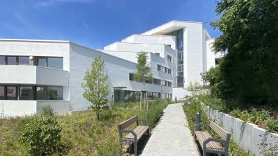 Sorgenfrei in die Zukunft! 2-Zi. Apartment / Service- und Pflegeoption / Top Lage / Bezugsfertig