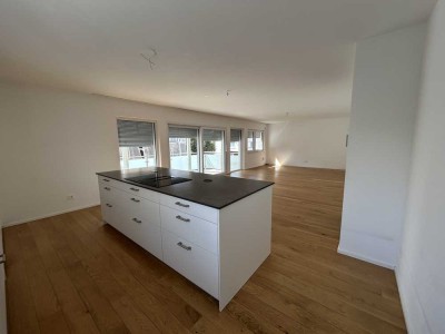 Großzügige 3,5-Raum-Wohnung mit geh. Innenausstattung mit Balkon und EBK in Bodman-Ludwigshafen