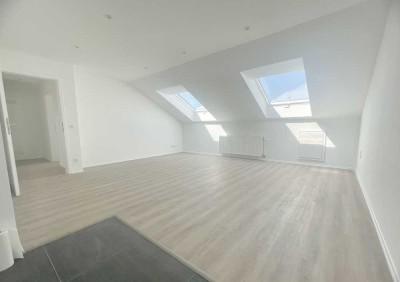 Stilvolle 2-Raum-DG-Wohnung komplett Saniert in Hockenheim