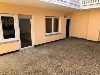 Günstige 4-Zimmer-Wohnung mit EBK und Balkon in Schönsee