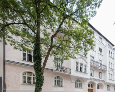 Stilvolle 5-Zimmer-Wohnung im majestätischen Altbau – Sanierung nach Ihren Wünschen!