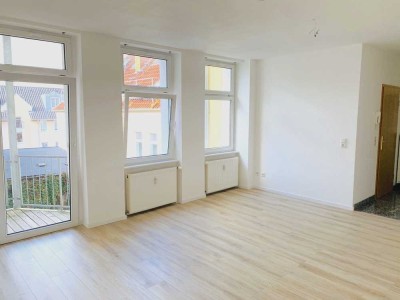 Wohnen auf dem Werder, mit Einbauküche und Balkon.