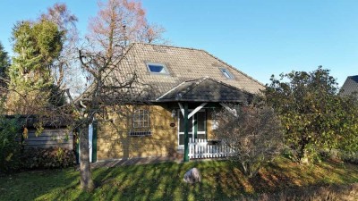 Ein Zuhause zum Wurzeln schlagen - Gepflegtes Einfamilienhaus in Osterrade