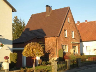 Familienfreundliches Haus mit großem Garten in ruhigem Wohngebiet