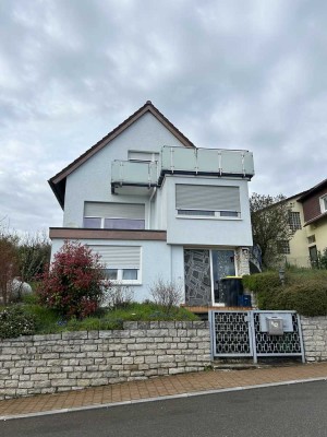 Günstiges, gepflegtes 6-Raum-Haus in Niefern-Öschelbronn