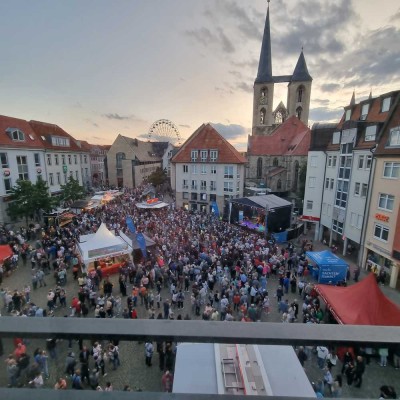 Profisionsfrei: direkt im Zentrum HBS mit schöner Aussicht...