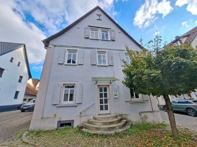 Freistehendes 3-Fam.-Haus in der Innenstadt von Adelsheim