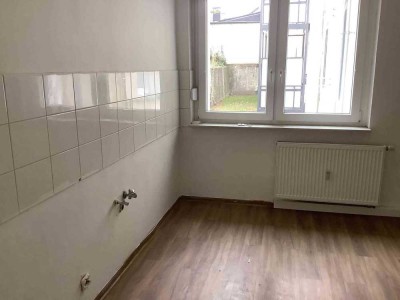 3-Zimmer-EG-Wohnung mit Balkon! Jetzt 2 Grundmieten sparen!!