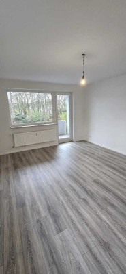 Sehr schöne sanierte 2 Zimmer Wohnung mit Balkon in Gelsenkirchen zu vermieten