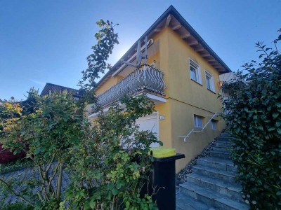 Schickes, großzügiges EFH im Bungalowstil mit Einliegerwohnung