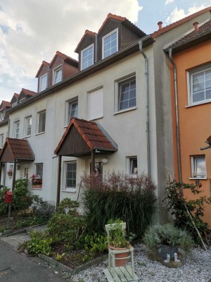 Gepflegtes Reihenhaus mit Garten, Pkw-SP und eigener Garage Nähe Waldrand in Cottbus-Sielow