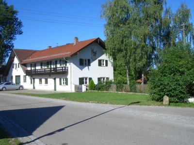 Schönes Landhaus, freistehend m. Blk. u. Garten  4 Zi/Küche/Bad