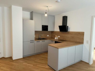 2-Raum-Wohnung mit Balkon und Einbauküche in Hürth-Efferen