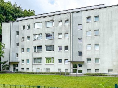 westimmobilien: Modernisiert und bereit zum Einziehen... 3 Zimmer Eigentumswohnung in Pinneberg-Nord