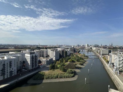 Loftwohnung mit Blick über Hamburg im Roots, Deutschland höchstem Holzhochhaus