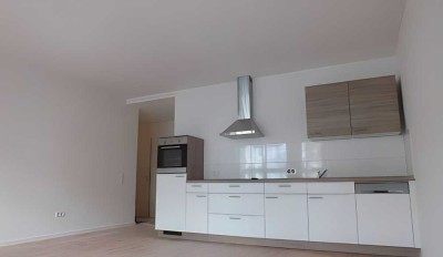 Helle & Geräumige Whg in Exklusivster Lage (WG geeignet)