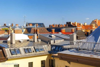 Altbau-Dachfläche mit ca. 170 m2 Ausbaupotenzial – Toplage nahe Theresienwiese!