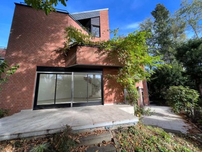 Deckstein/Lindenthal stilvolle 4-Zimmer-Maisonette-Wohnung, Terrassen, Kamin, Garage