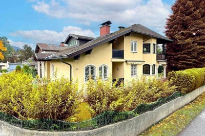 FAMILIENIDYLL NÄHE LEOPOLDSKRONER WEIHERGroßzügige Villa in ruhiger Sackgasse