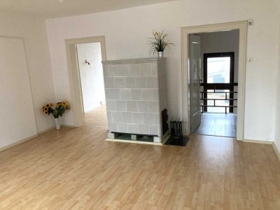 5,5 Raum-Wohnung in ZR, Gemeinschaftsgarten, Kachelofen, Zentrumslage