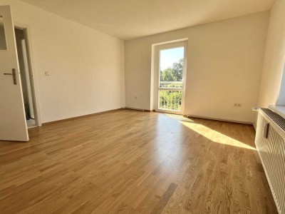 Helle 3-Zimmer-Wohnung, frisch saniert mit Seeblick  und Gartenmitbenutzung