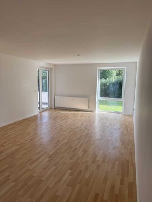 Großzügige renovierte 3-Zimmer-Wohnung, Balkon u. Garten in zentraler, ruhiger Top Lage in Minden