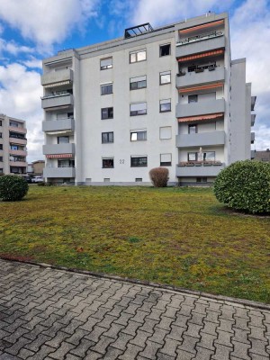 Freundliche 4,5-Zimmer-Wohnung mit Einbauküche in Waghäusel