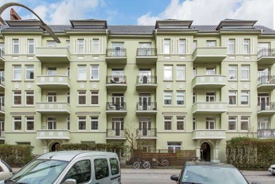 Sanierte 3-Zimmer-Altbauwohnung, top EBK, 2 Terrassen, ruhige Lage in Eppendorf nahe UKE