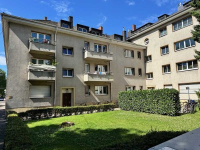 Bezugsfrei! Charmanter Altbau sucht Liebhaber - 2 Zimmerwhg. mit Potenzial