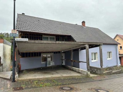 *Versteigerung* Freistehendes Einfamilienhaus in Contwig!