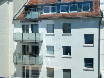 Großzügige 2-Zimmer-Wohnung mit Balkon in Bad Homburg - Zentrale Fußgäng