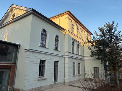 Wohnen im Townhouse in einer historischen Stadtvilla auf parkähnlichen Grundstück