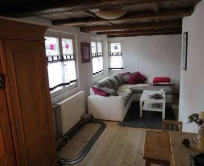 Liebevoll sanierte Altbauwohnung - 4 Zimmer, 100 qm