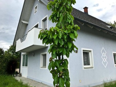 Hübsches Mehrfamilienhaus -221 m² Wohnfläche - 4 Wohnungen