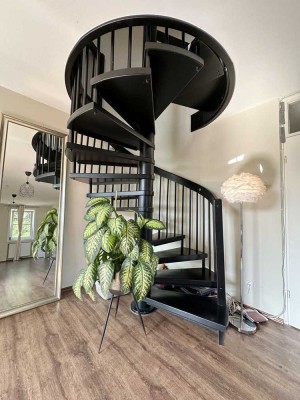 Loggia-Wohnung über 2 Ebenen in grüner und ruhiger Lage!